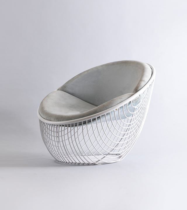 Doughnut Lounger - White Studios