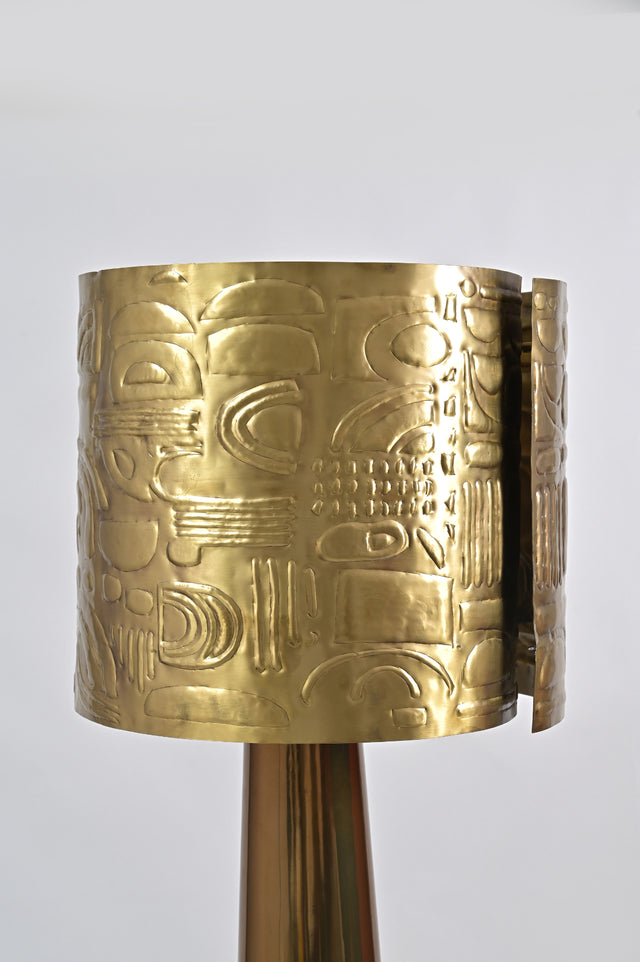 Regal floor lamp