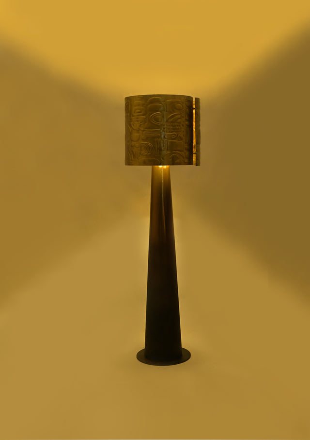 Regal floor lamp