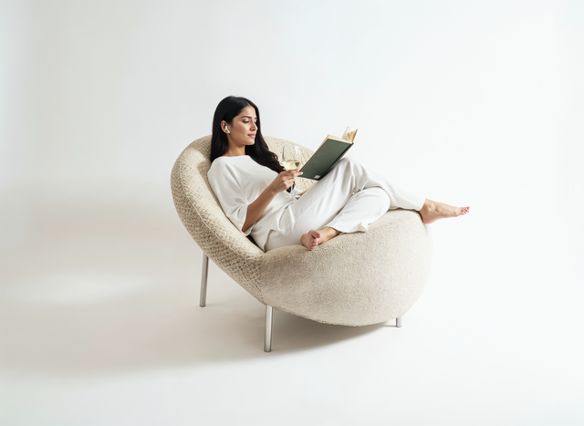 Ellipse Lounger - White Studios
