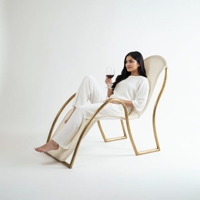Serene Lounger - White Studios