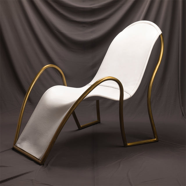 Serene Lounger - White Studios